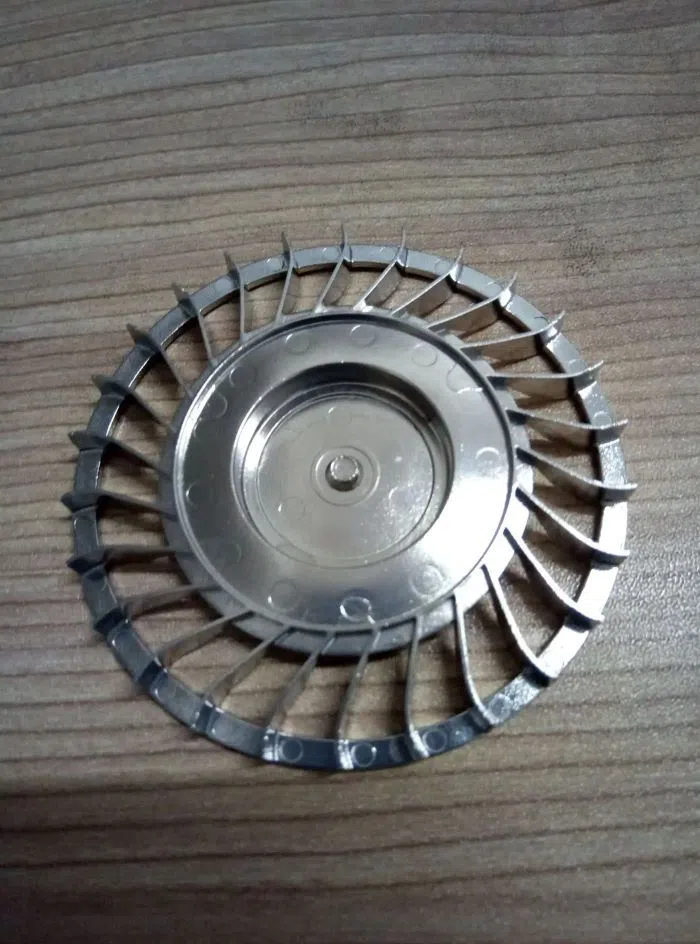 Metal powder spray forming heatsink